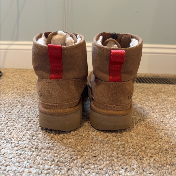 UGG Neumel Zip Platform Booties - Picture 5 of 6
